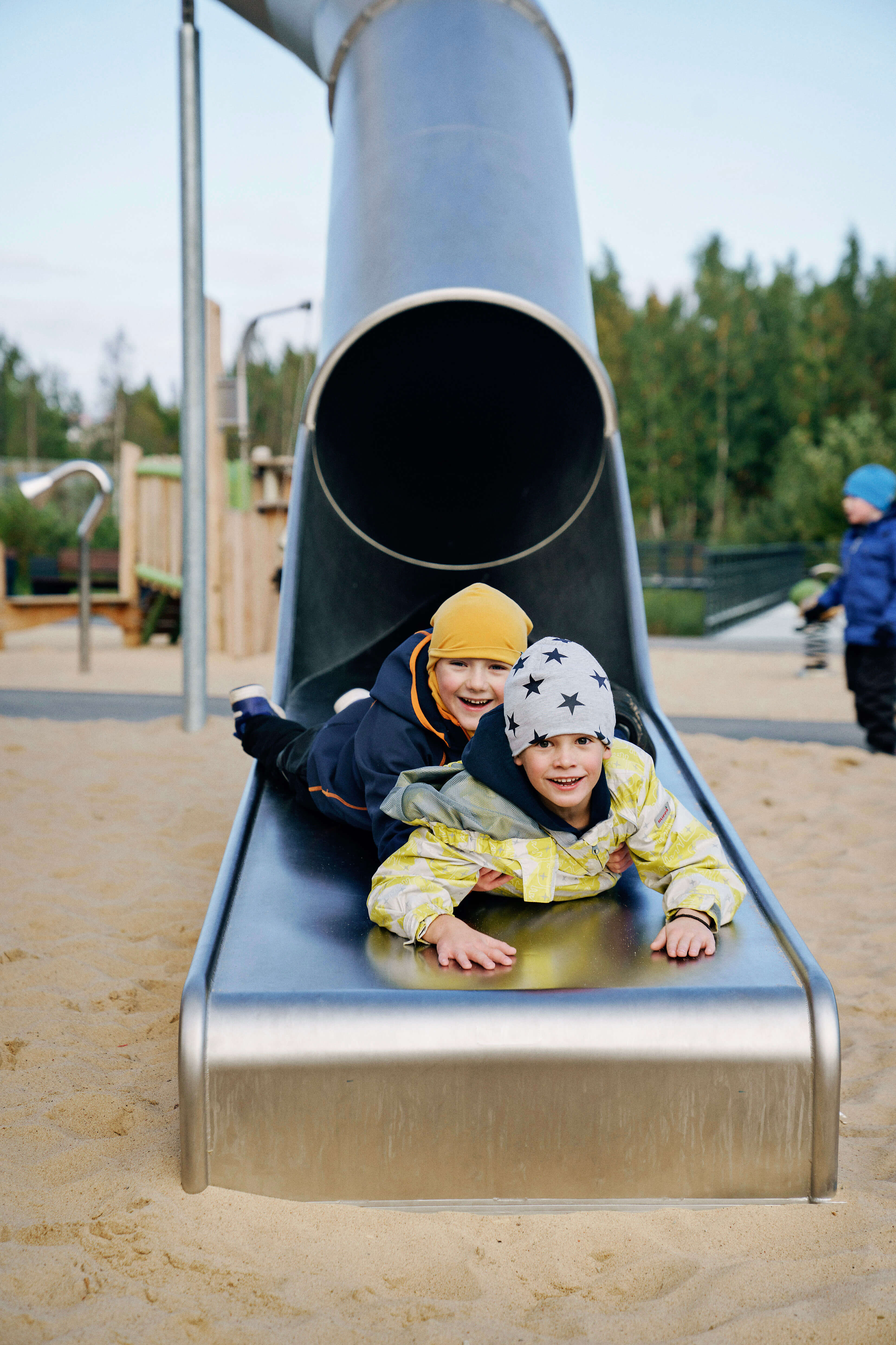 Tallinn Castle EE NRO432 boys sliding