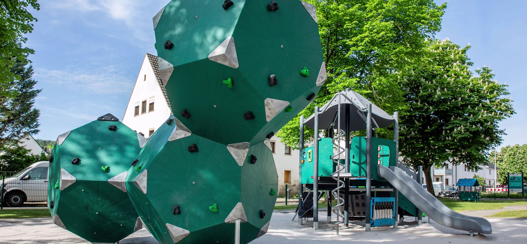 climbing blocks made of post-consumer waste sources at Bad Neuenahr-Ahrweiler