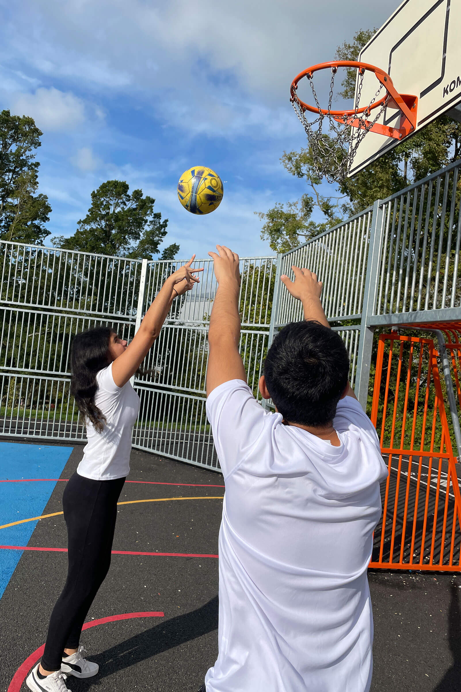 Secondary-schools UK ID 1b0733bf