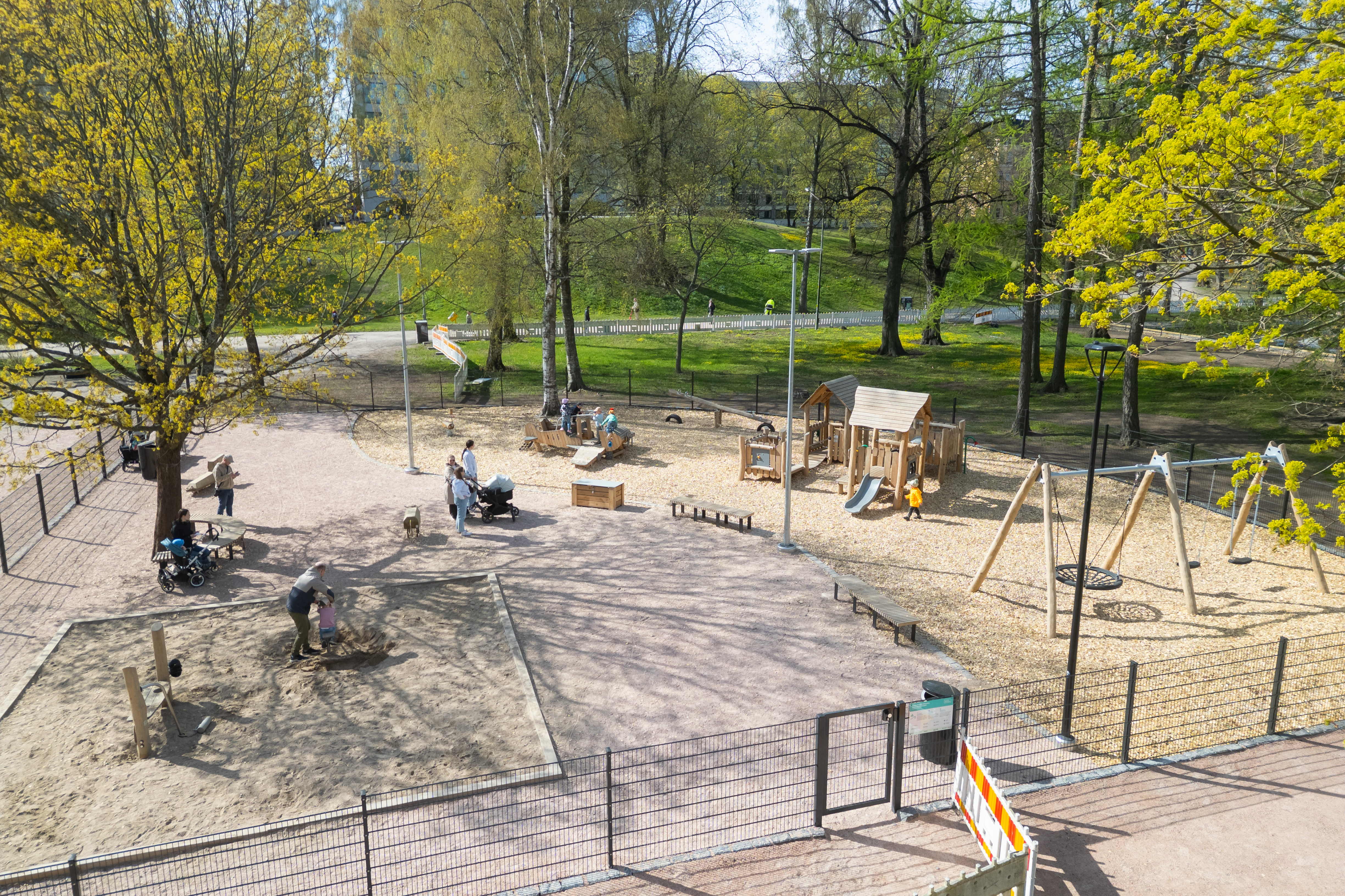 Kaisaniemenpuiston leikkipaikka - Image 5