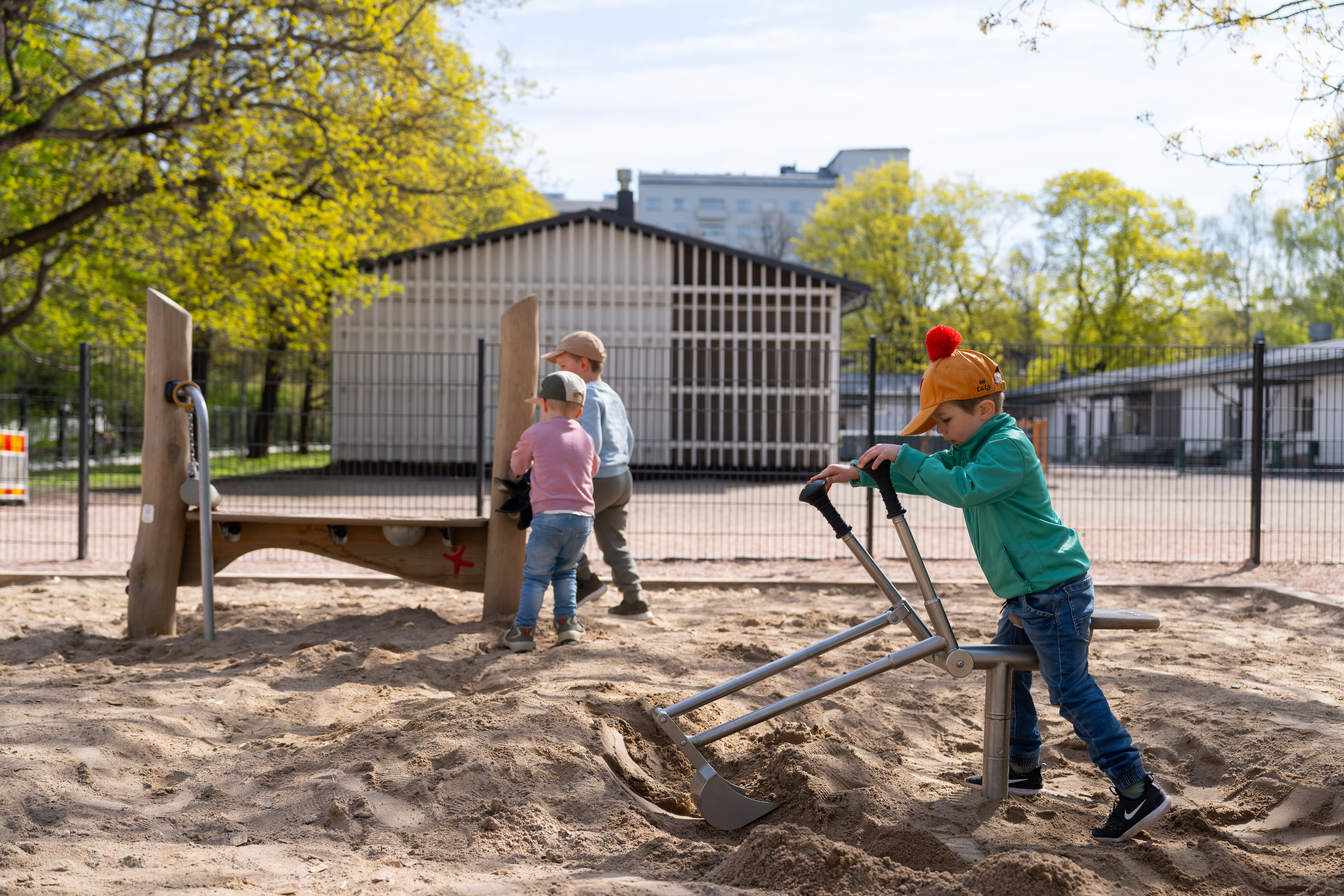 Kaisaniemenpuiston leikkipaikka - Image 12