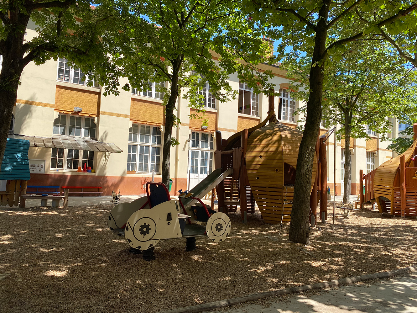 FR Paris Dep75 Park&Rec Airedejeux Robinia KDS 16