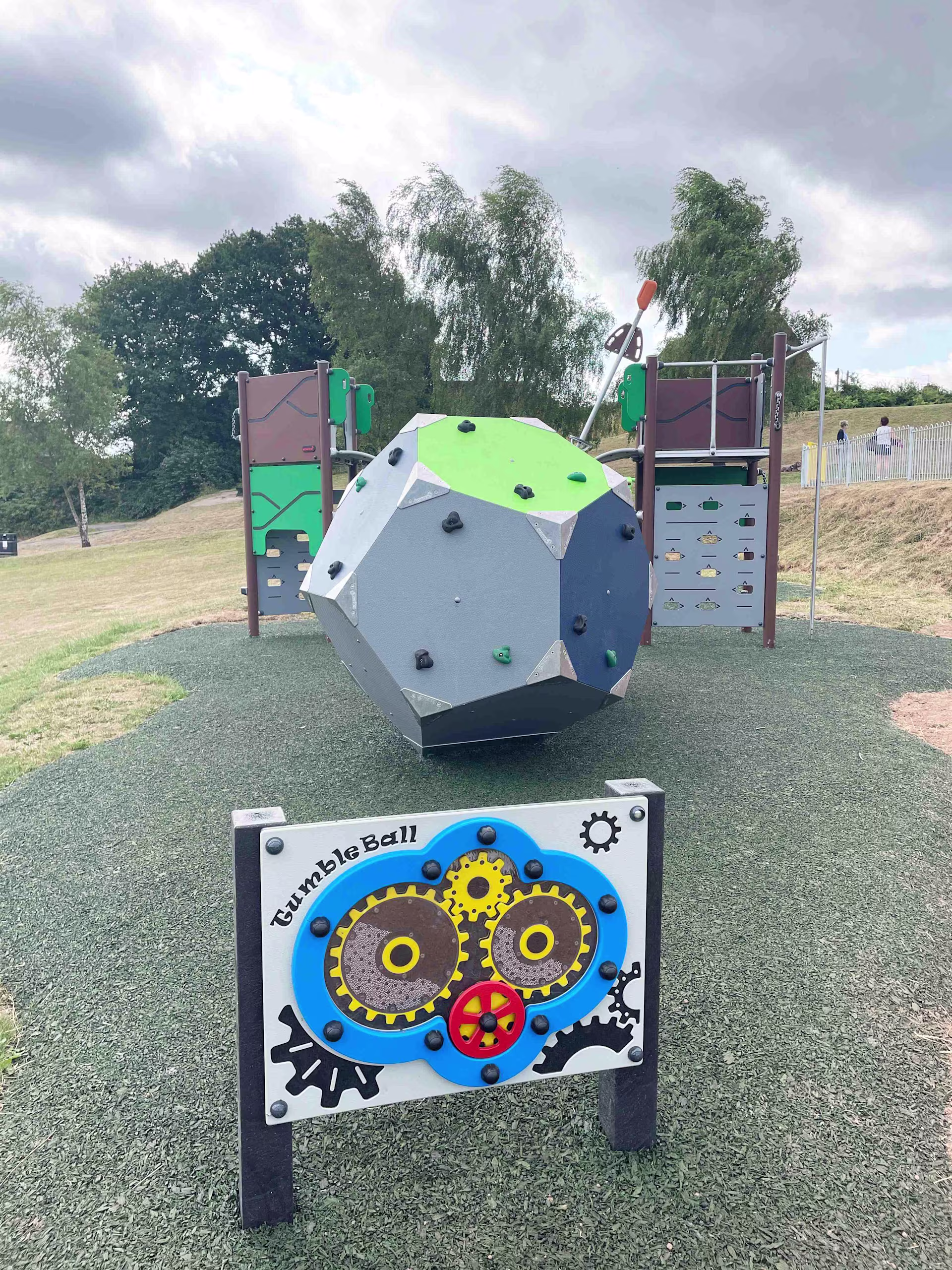 Birchmeadow Park - image 8