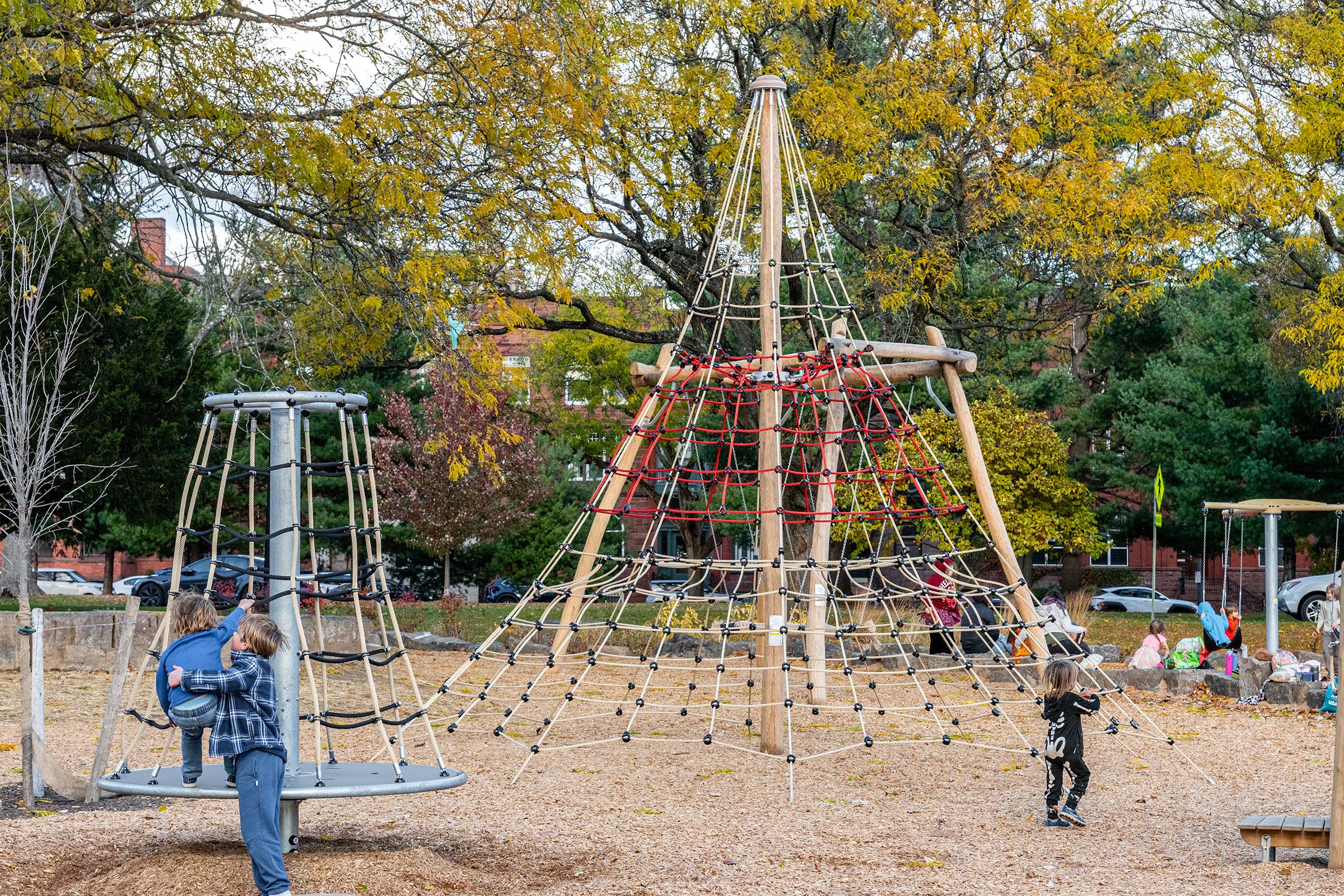 Washington Park Playground - Image 4