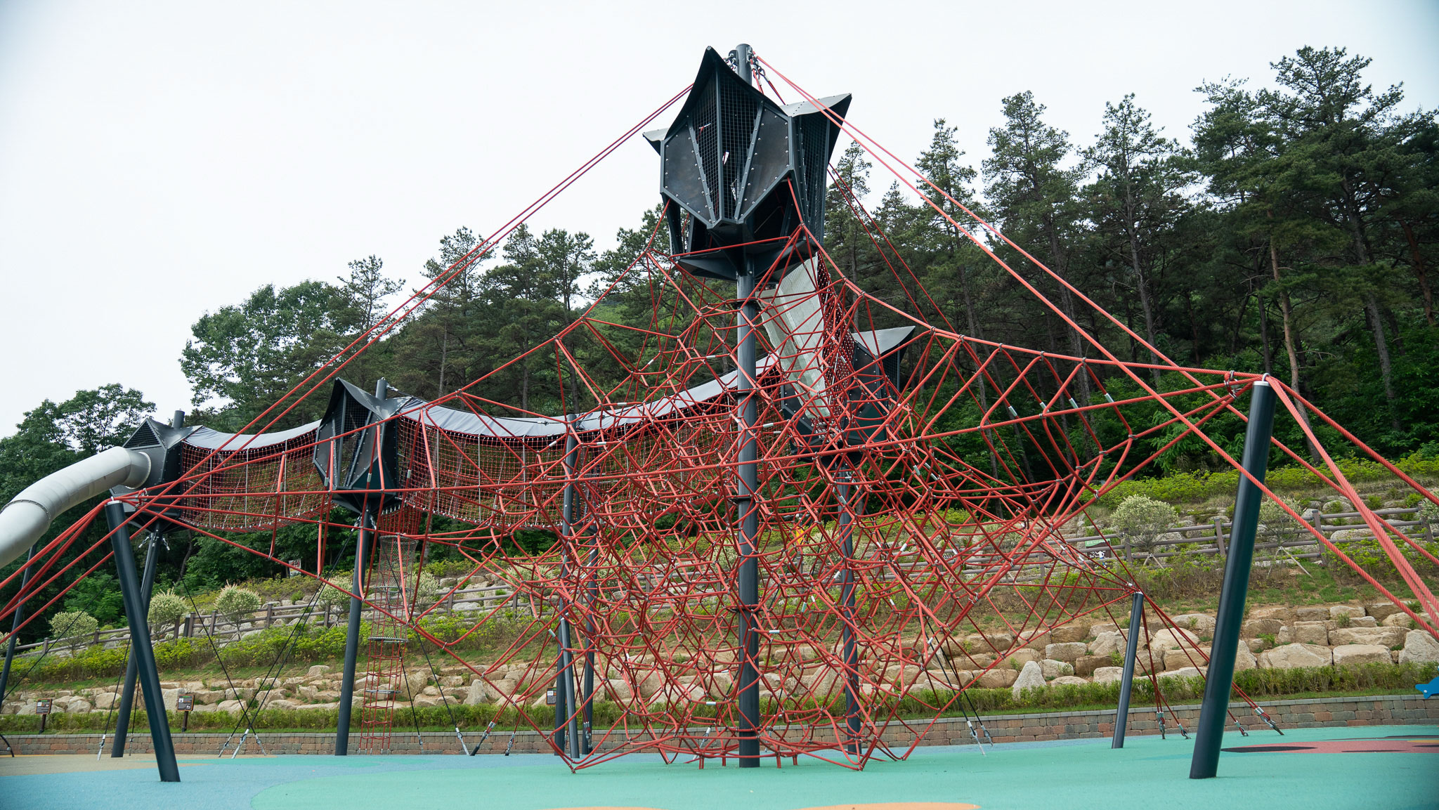 SMALL Heungdeok Playground, MUNGYEONG KR 11 141 4