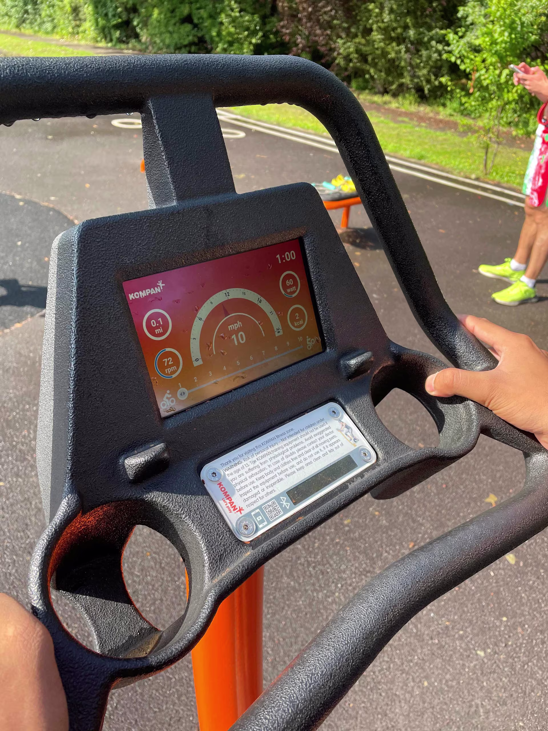 Memorial park outdoor gym - image 10