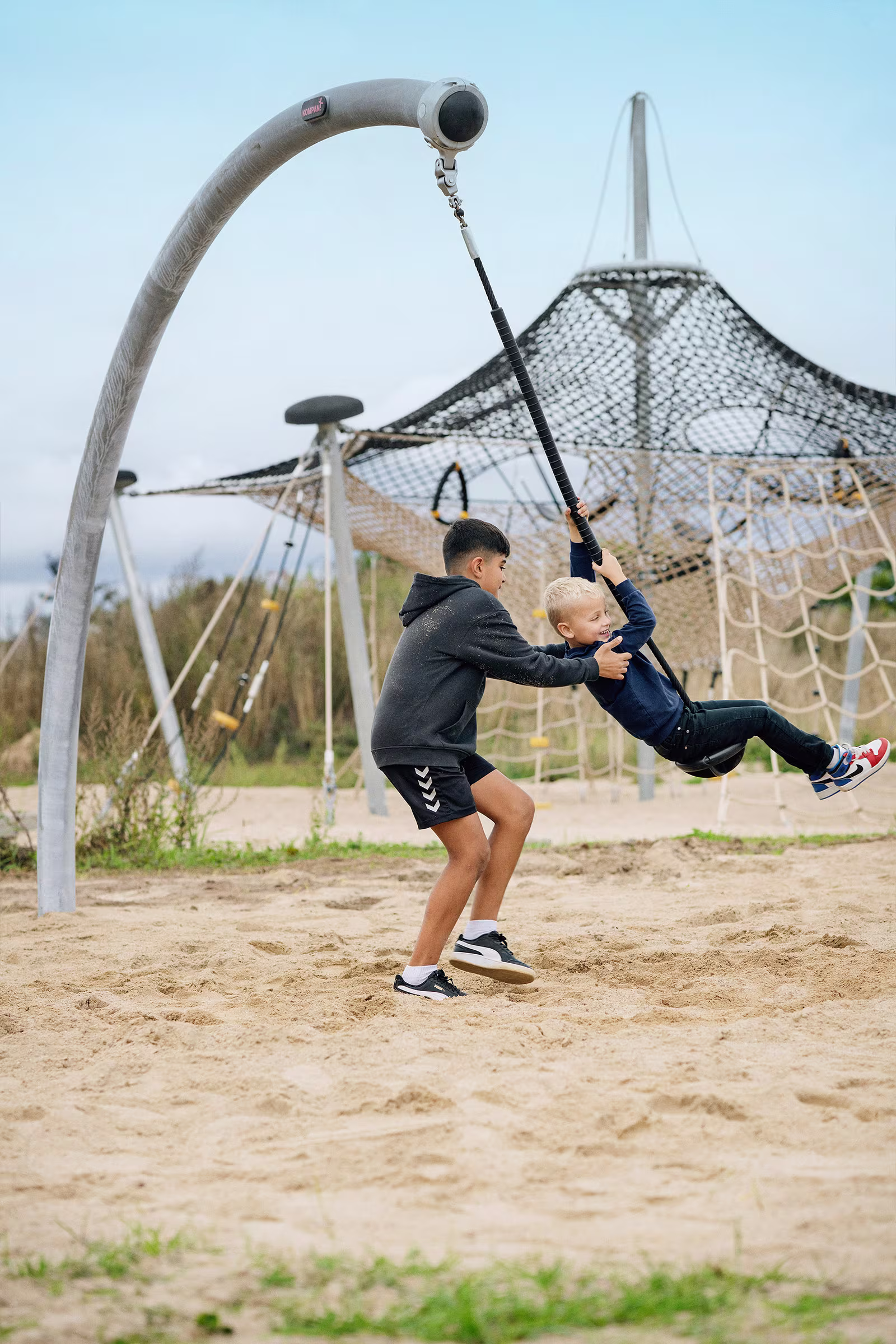 Mini-Dino-Swing Organic-Shap ID-cf33599e ID-387f0f9c ID-ae9b7c91 1646