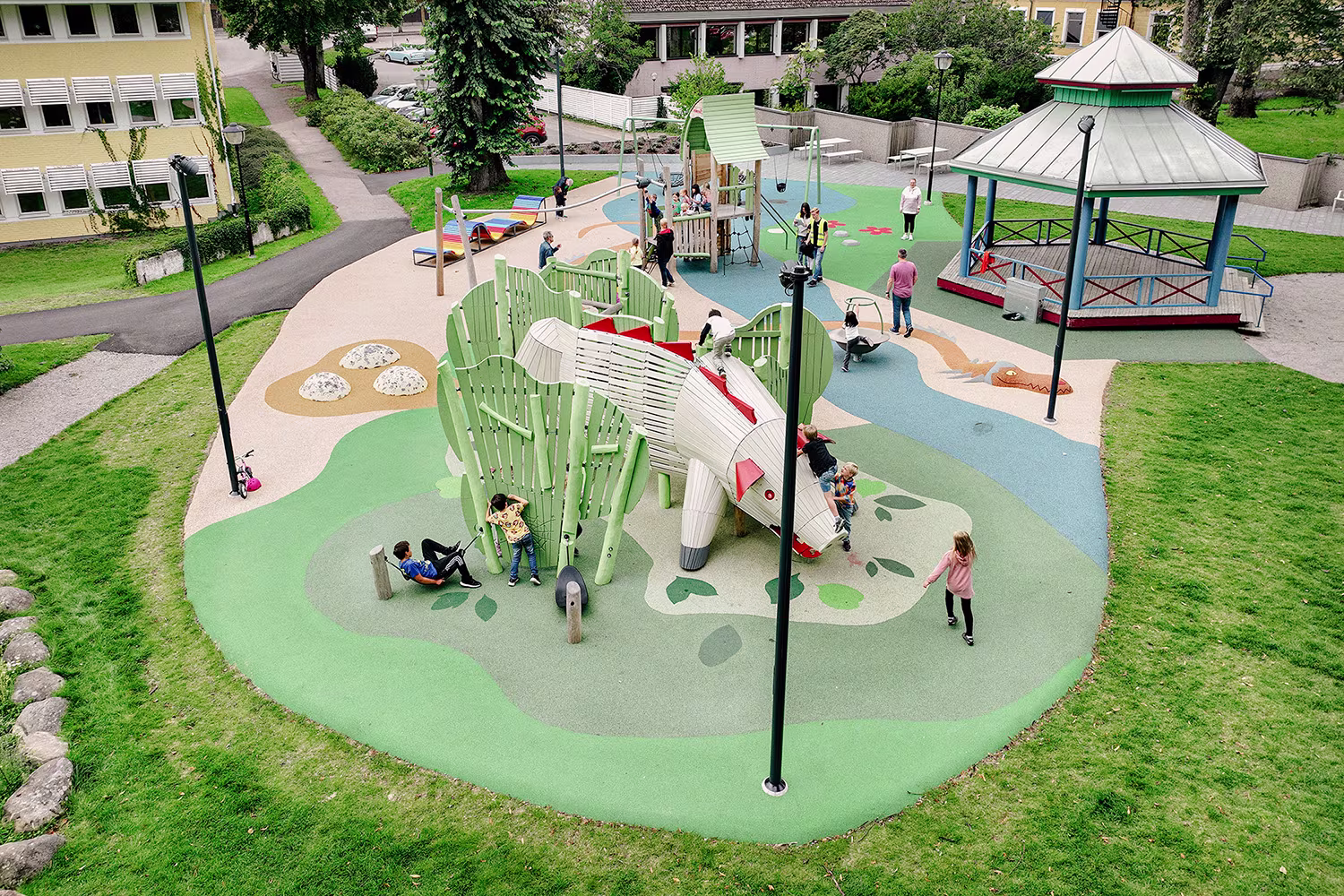 Gloson tailored playgrounds thumbnail