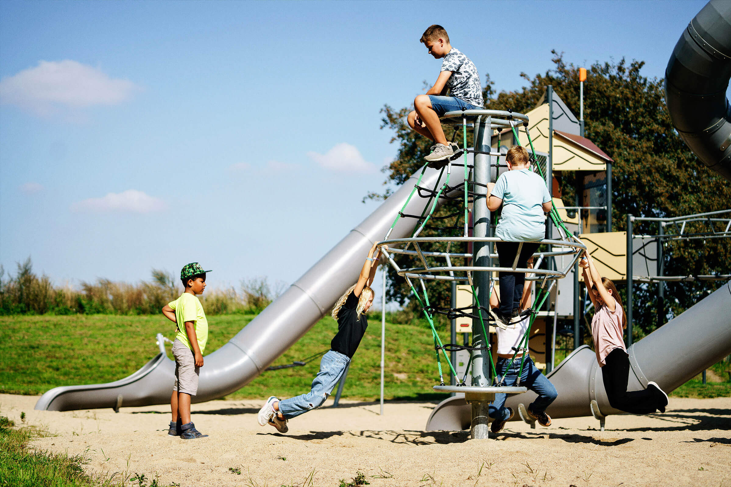 KOMPAN | New Rhombus Twister for school-age children