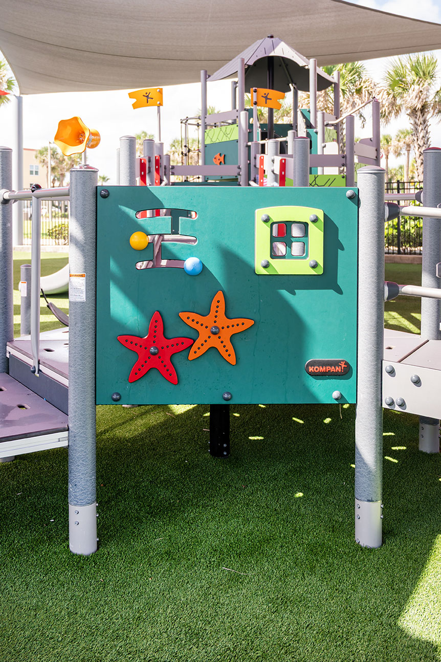 Close up shot of a piece of play equipment, showcasing KOMPAN's durable Coastal Hardy product upgrades for harsh environments, including those within Florida