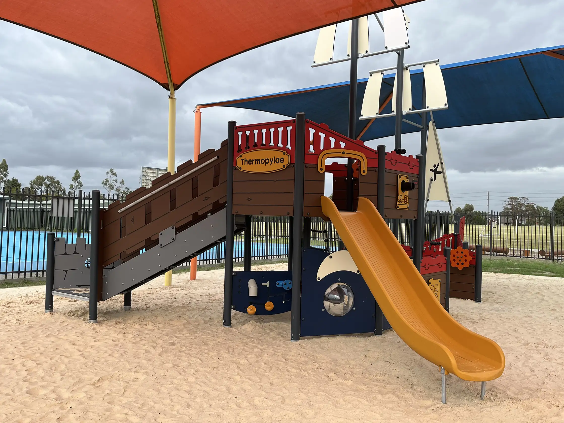 Dallas Brooks Community Primary School  - Picture gallery 