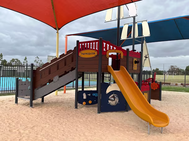 Dallas Brooks Community Primary School - Picture gallery