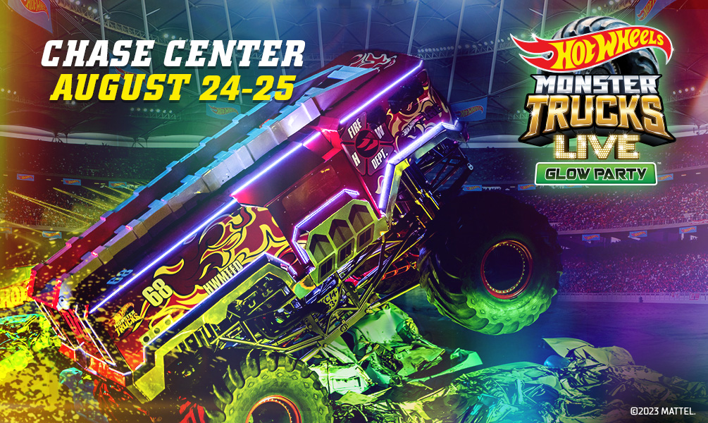 Hot Wheels Monster Trucks Live Glow Party (Day 2)