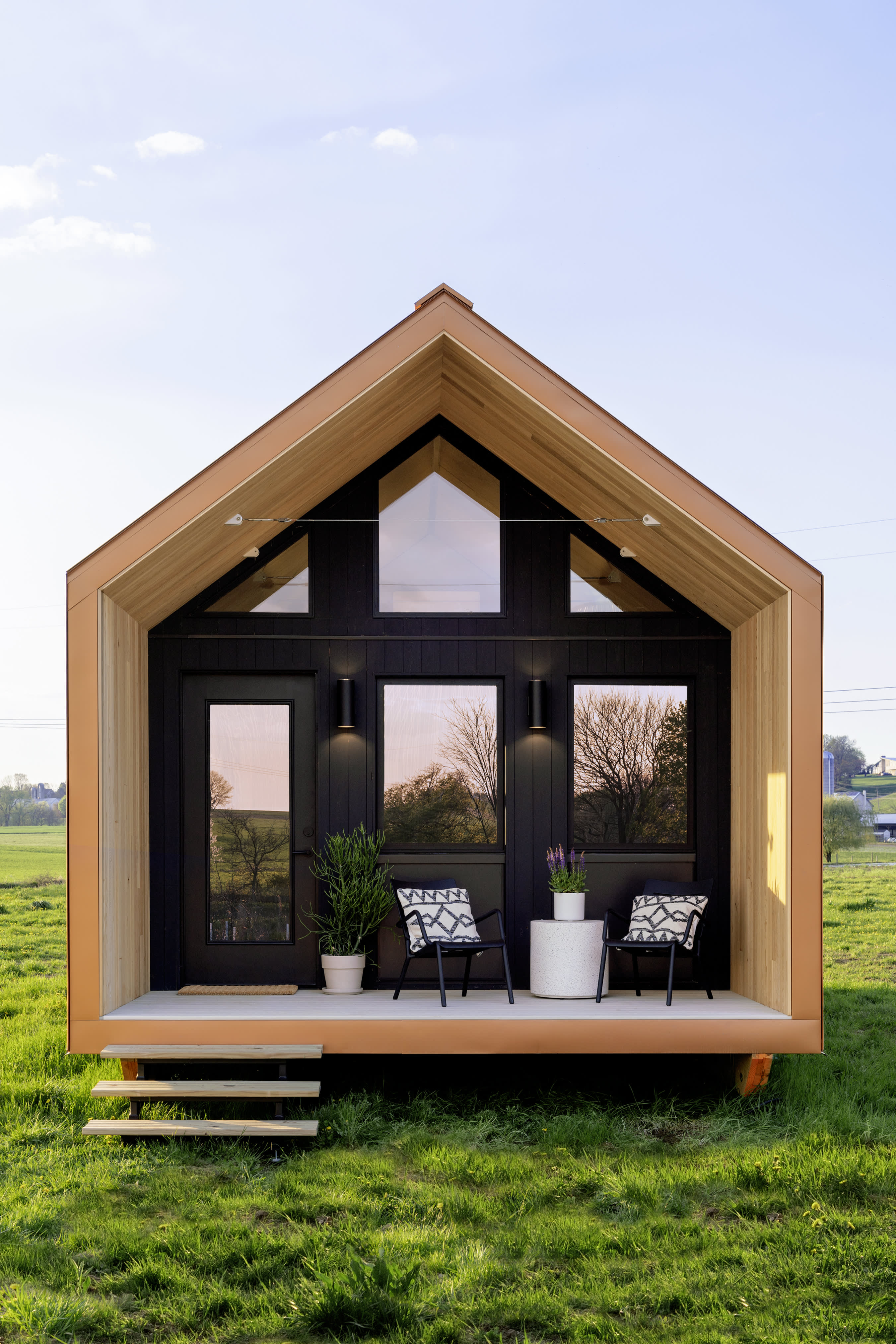 Local tiny house builder looks to connect with buyers directly