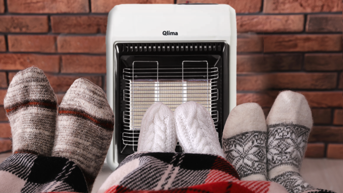 Voeten opwarmen voor de gaskachel | Réchauffement des pieds devant la cuisinière à gaz