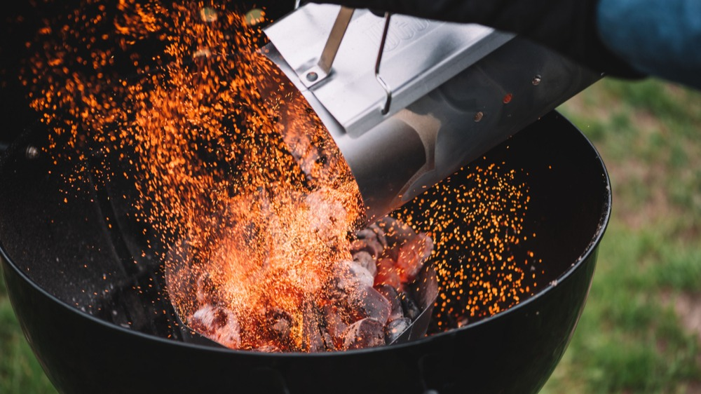 Een houtskoolbarbecue aansteken | Stappenplan | Brico.be