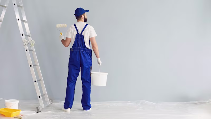 Pas à pas : voici comment peindre un plafond