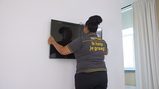 Tv ophangen aan de muur