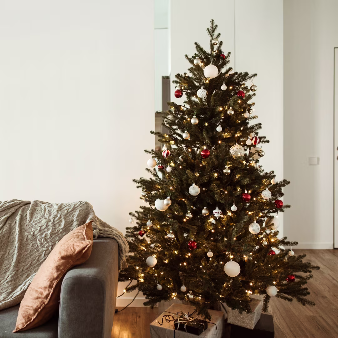 Kunstkerstboom met verlichting