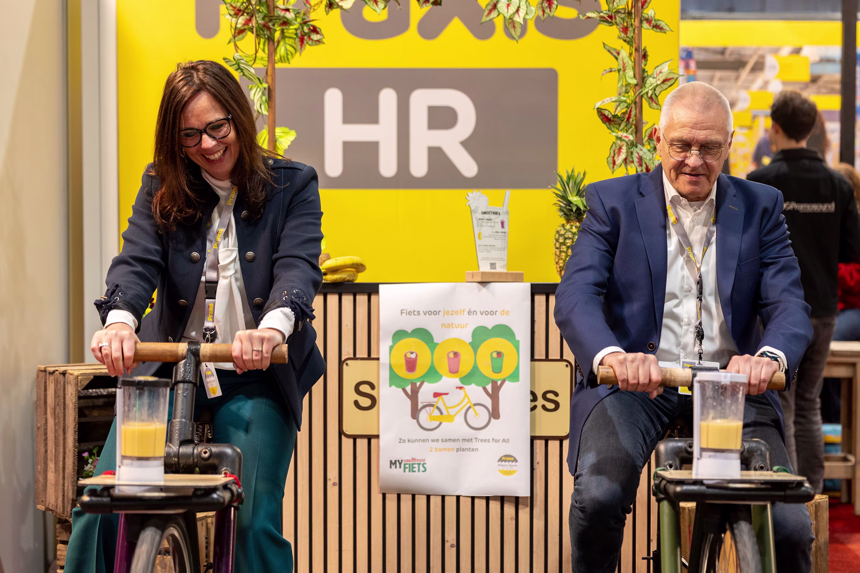 Smoothiefietsen op de Praxis Makers Beurs