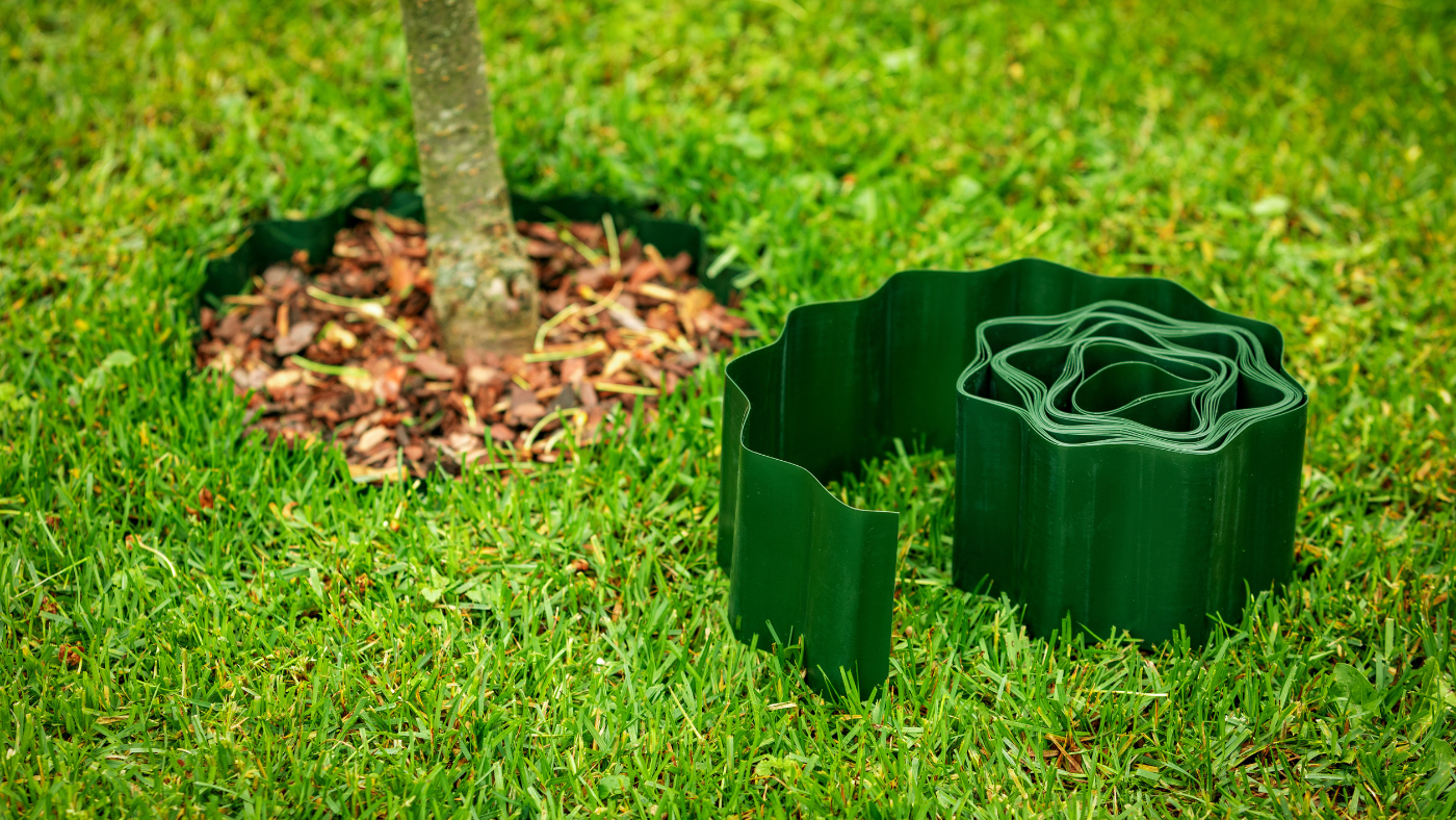 Decoratieve tuinborder rond boom | Bordure décorative autour d'un arbre