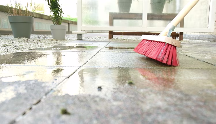 tuintegels schoonmaken