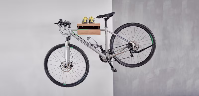 Fiets ophangsysteem uit eikenhout