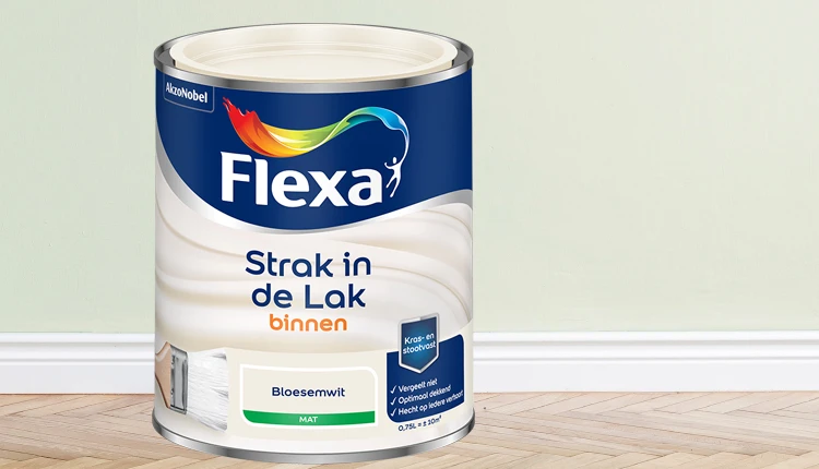 Flexa strak in de lak bloesemwit verfpot in woonkamer | Praxis