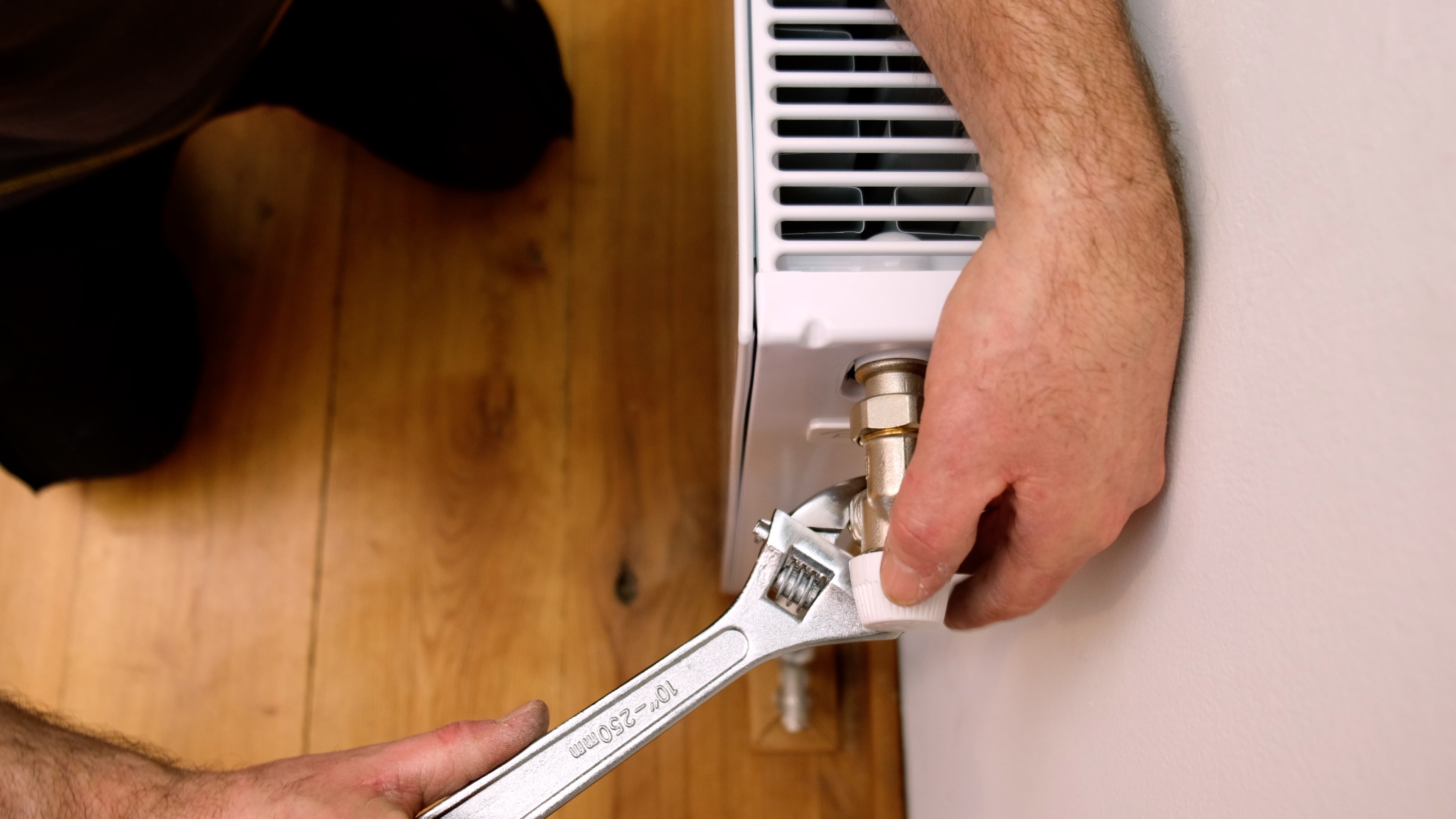 Radiator vervangen: Zo vervang je je radiator | Praxis