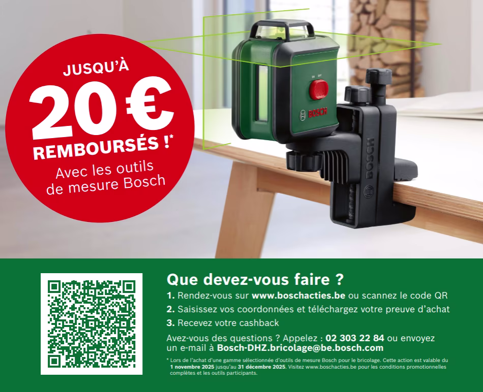 Bosch laserapparaat met groene lijnen en rode knop, bevestigd aan tafel. Actie: tot €20 cashback op Bosch meetgereedschap. | Appareil laser Bosch avec lignes vertes et bouton rouge. Promo : jusqu’à 20 € de cashback sur outils de mesure Bosch.
