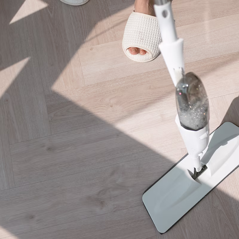 PVC vloer schoonmaken