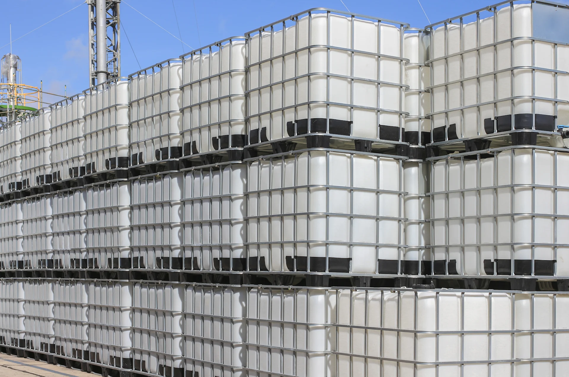 Plastic-tanks-container-Depositphotos 87076164 original Plastic-tanks-container-Depositphotos 87076164 original