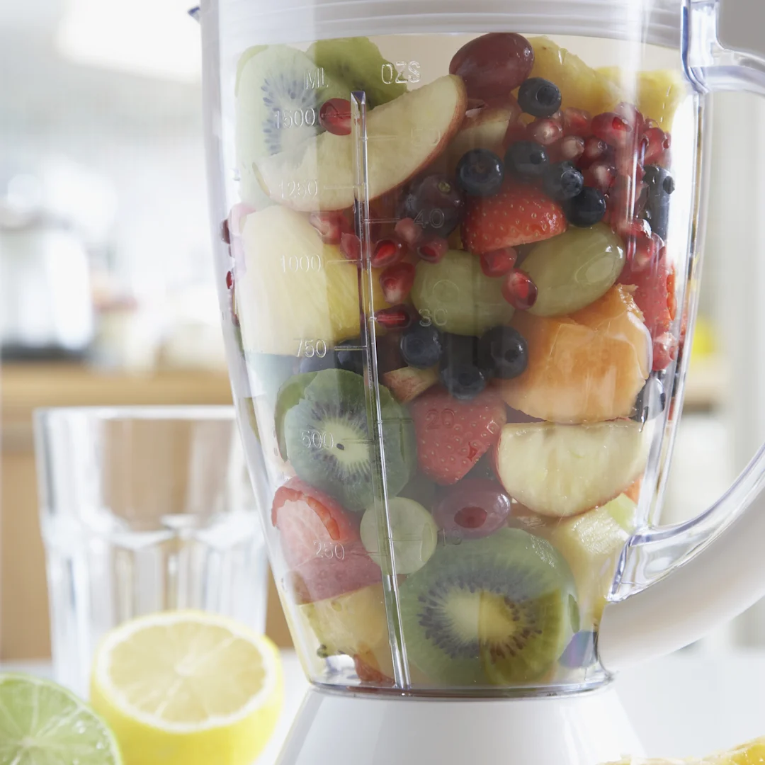 Blender-filled-with-fresh-fruits-Depositphotos 33888387 original Blender-filled-with-fresh-fruits-Depositphotos 33888387 original