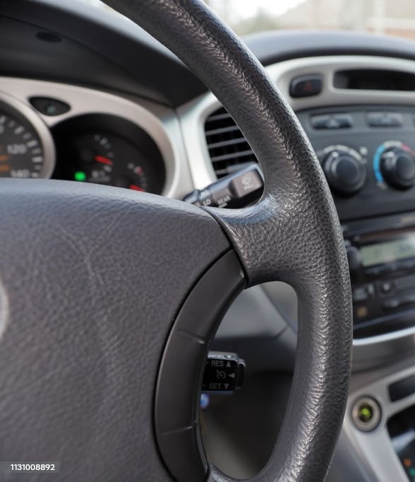 istockphoto-1131008892-crop2