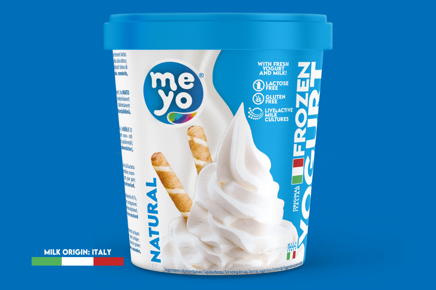 Meyo Natural Frozen Yogurt -purkki sinisellä taustalla, symboli: "Milk origin Italy".