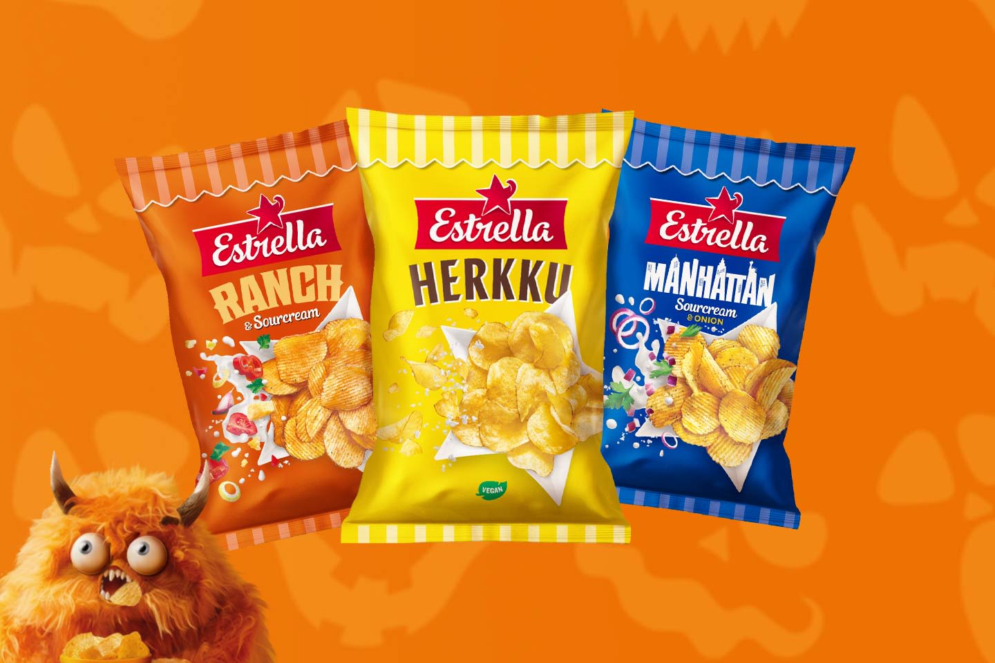 Kolme värikästä Estrella-sipsipussia – Ranch, Herkku ja Manhattan – oranssilla taustalla, vasemmassa alakulmassa pörröinen maskottihahmo.
