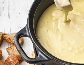 Valitse fondueen juustoja makusi mukaan