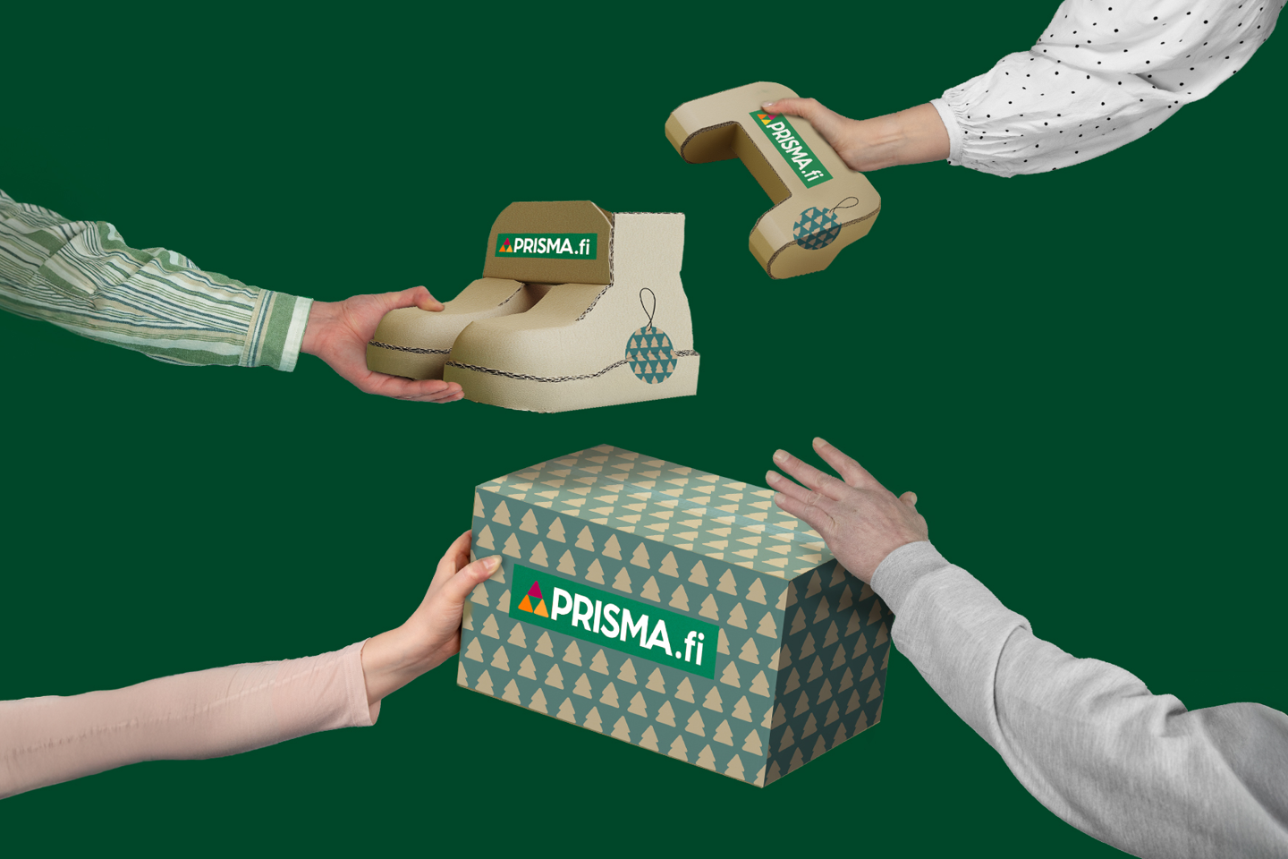 Kädet ojentavat Prisma.fi-logolla varustettuja pahvisia pakkauksia vihreää taustaa vasten.