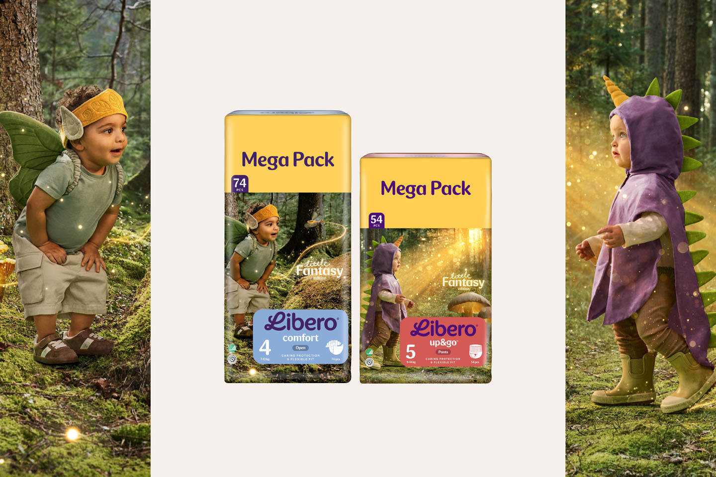 Kaksi lasta leikkii metsässä satuasuissa, ja keskellä on Libero Comfort 4 ja Up&Go 5 Mega Pack -vaippapaketit.