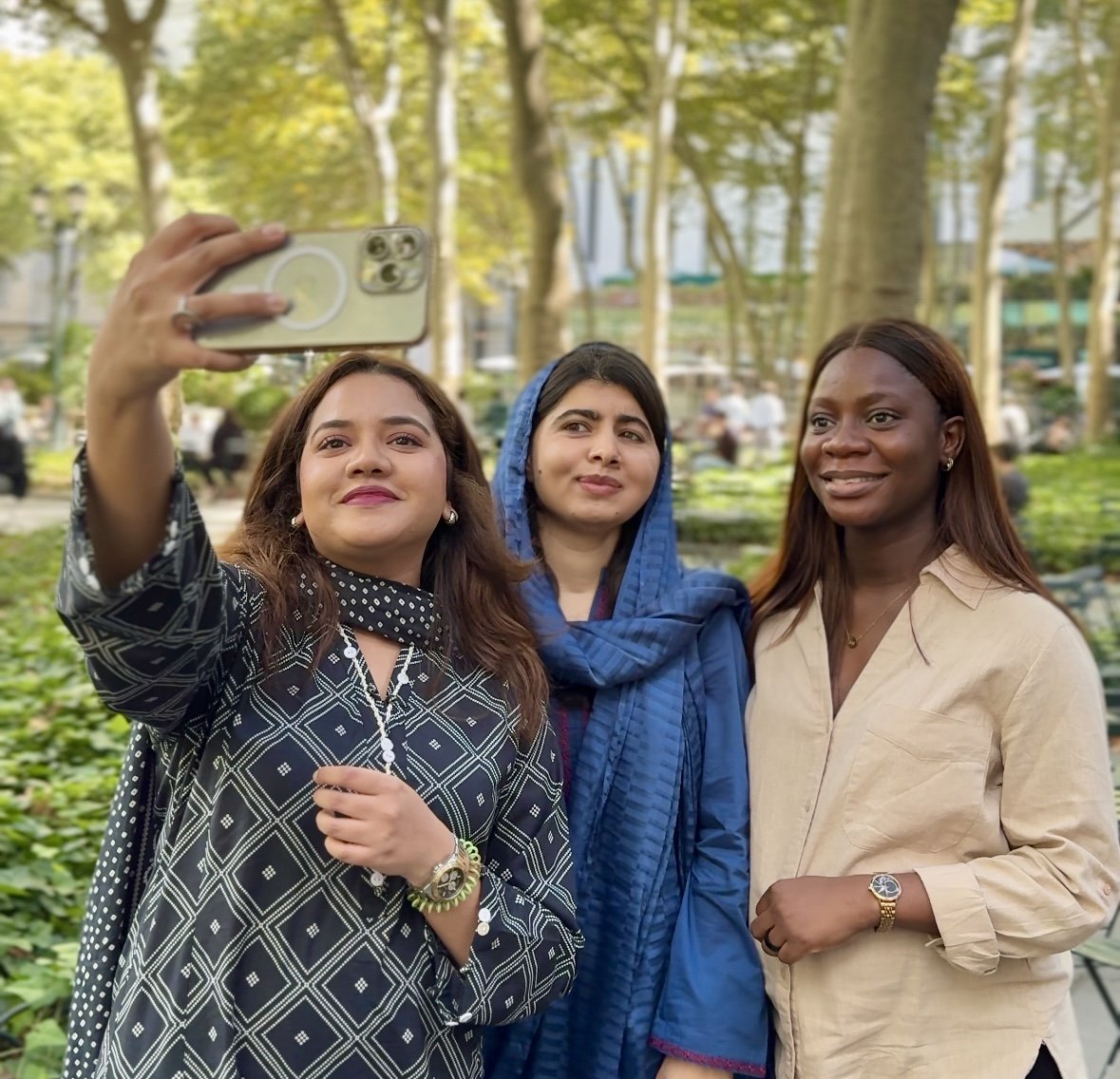 Malala-fellows selfie