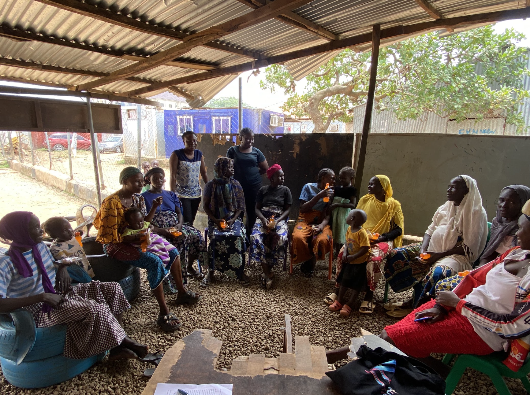 Funom with girls + women 