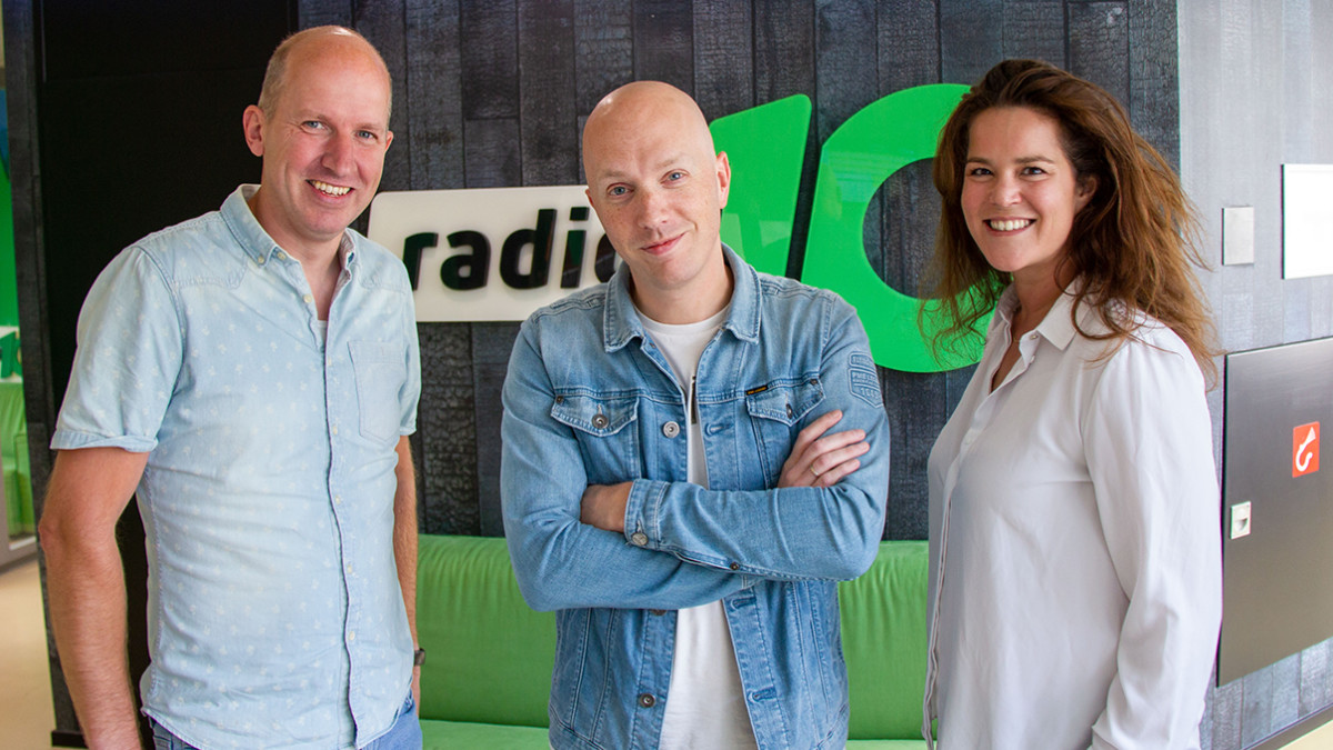 Lex Gaarthuis presenteert de ‘Radio 10 Zomer Ochtendshow’