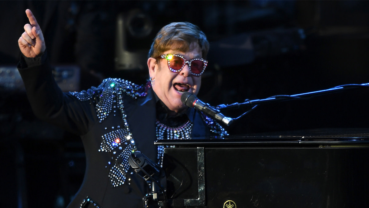 Foto Elton John Quiz: herken jij de hits achterstevoren?