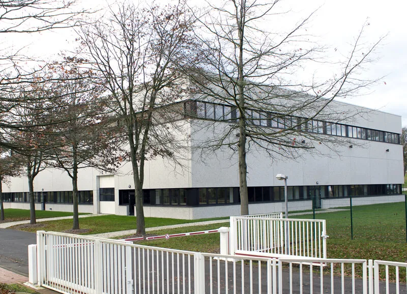 COM History Investment Technology Development 2014