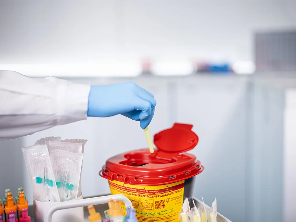 SafeDisposal RS328456 1024x768