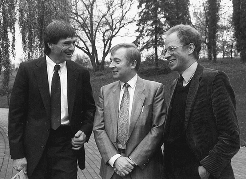 COM History 25thCompanyAnniversary 1986