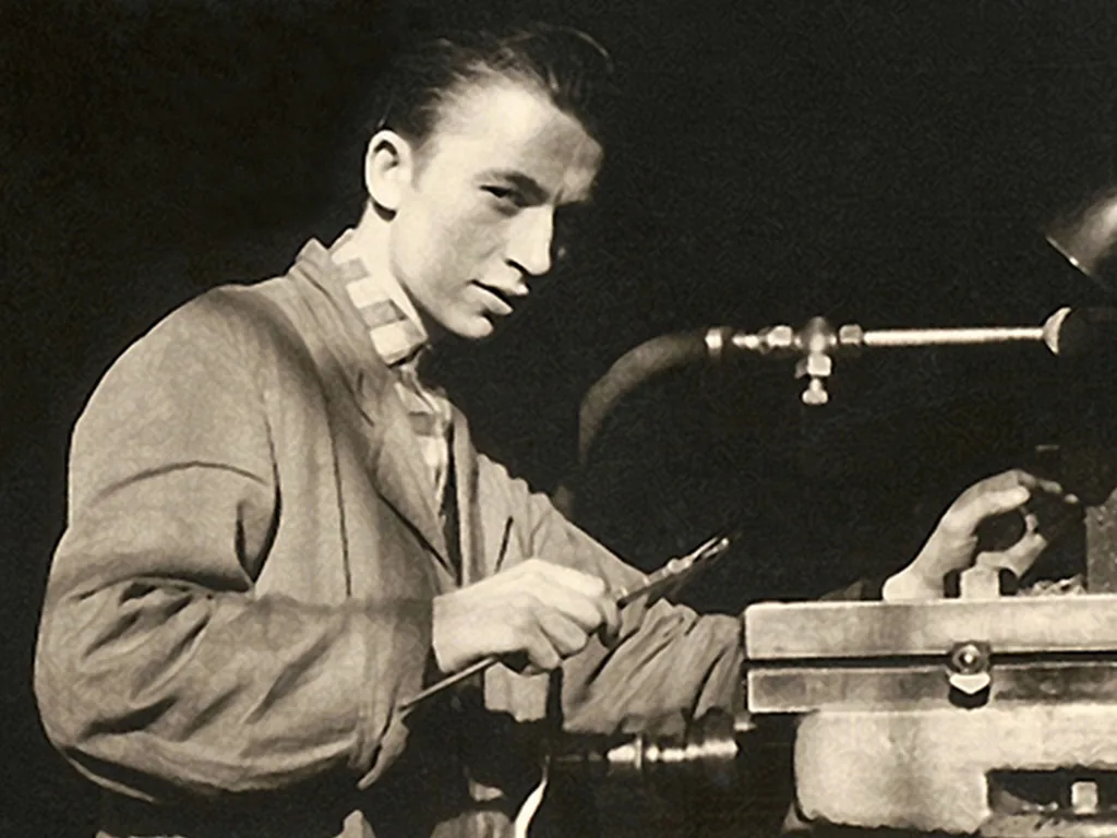 COM Historie old 1024x768