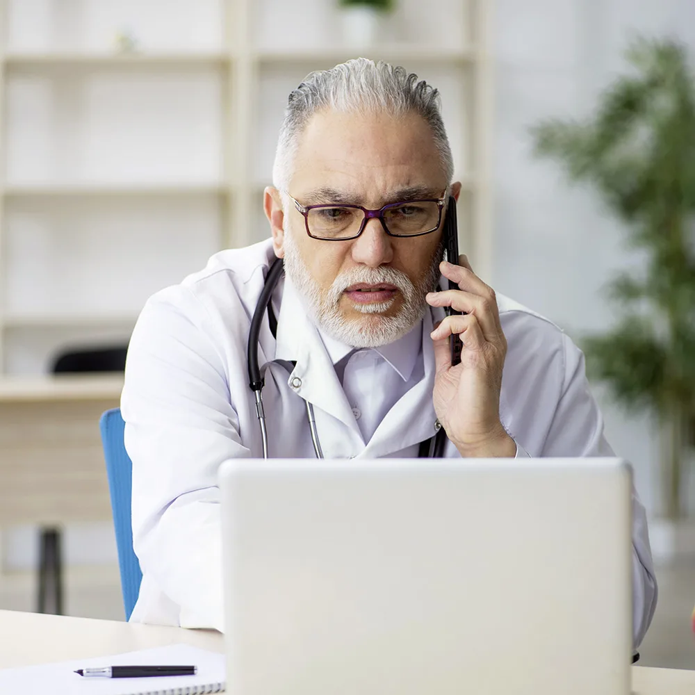 adobestock 590706503 telefon