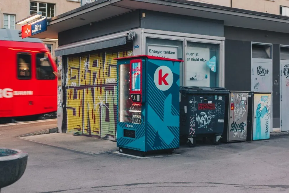 Valora upgrades k kiosk vending machines – new partnership with Boost bar