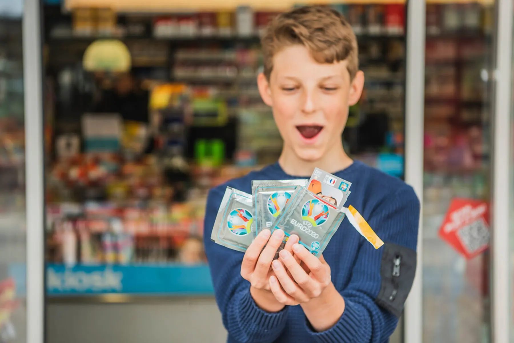 [kkiosk.ch] tradingcards-stickers.jpg